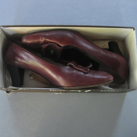 Salvatore Ferragamo Shoes Florence Italy 9 1/2 B Gently Worn with Box - Picture 4 of 4